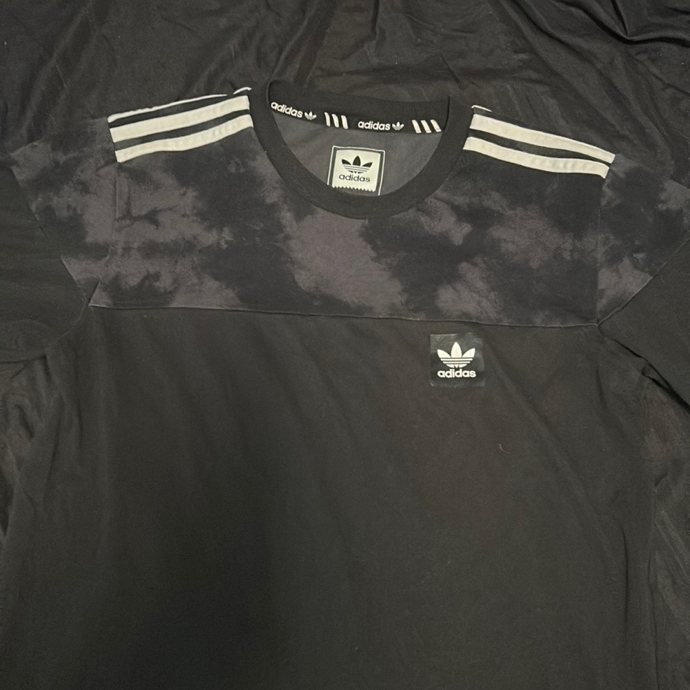 Adidas top